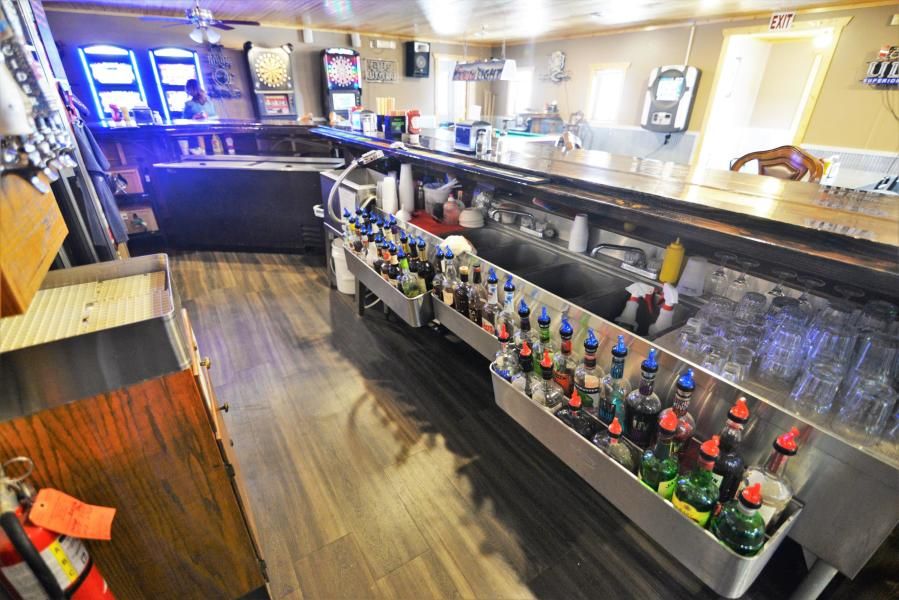 Toronto Café and Lounge: 485 Main Ave, Toronto, SD 57268